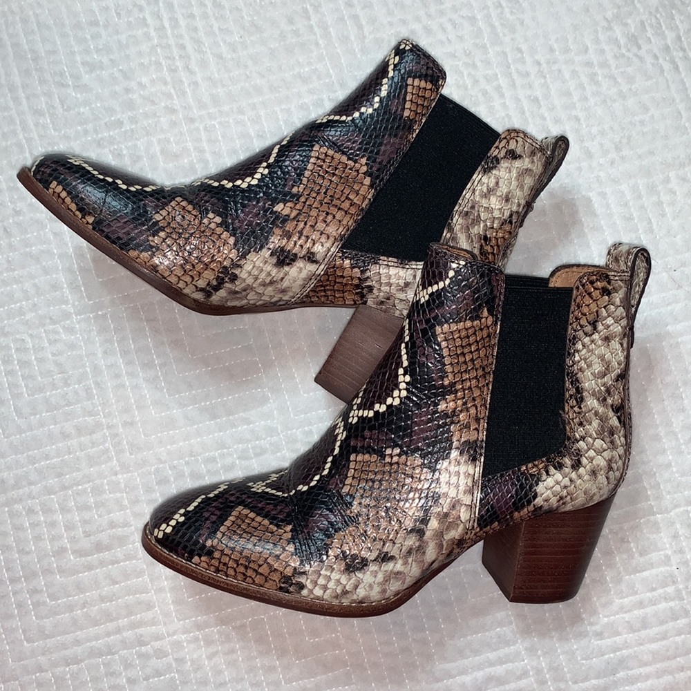 Madewell The Regan Ankle Boot in Snakeskin Print Embossed Leather, Women’s 6.5